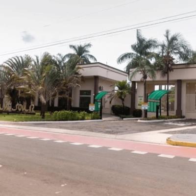Lote em Condomínio