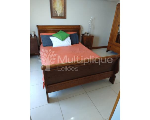 Foto de CAMA TRENÓ DE CARVALHO AMERICANO - TAMANHO QUEEN