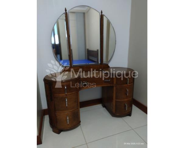 Foto de PENTEADEIRA E CÔMODA MASCULINA COMBINANDO CARVALHO INGLÊS ANTIGO 