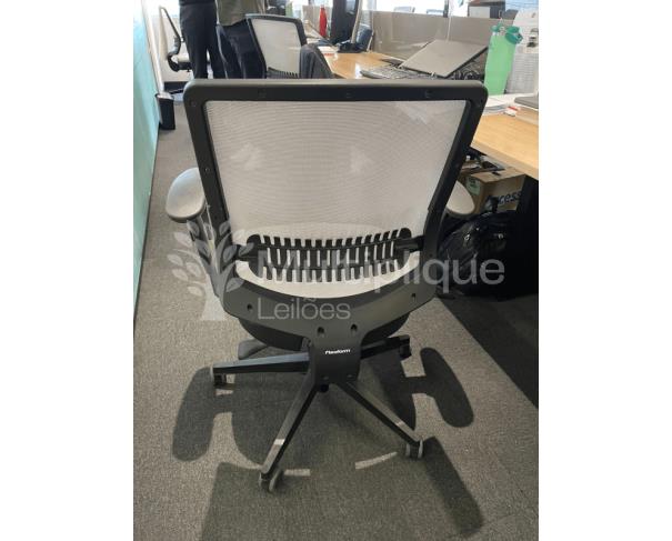 Foto de 10 CADEIRAS ERGONÔMICAS FLEXFORM